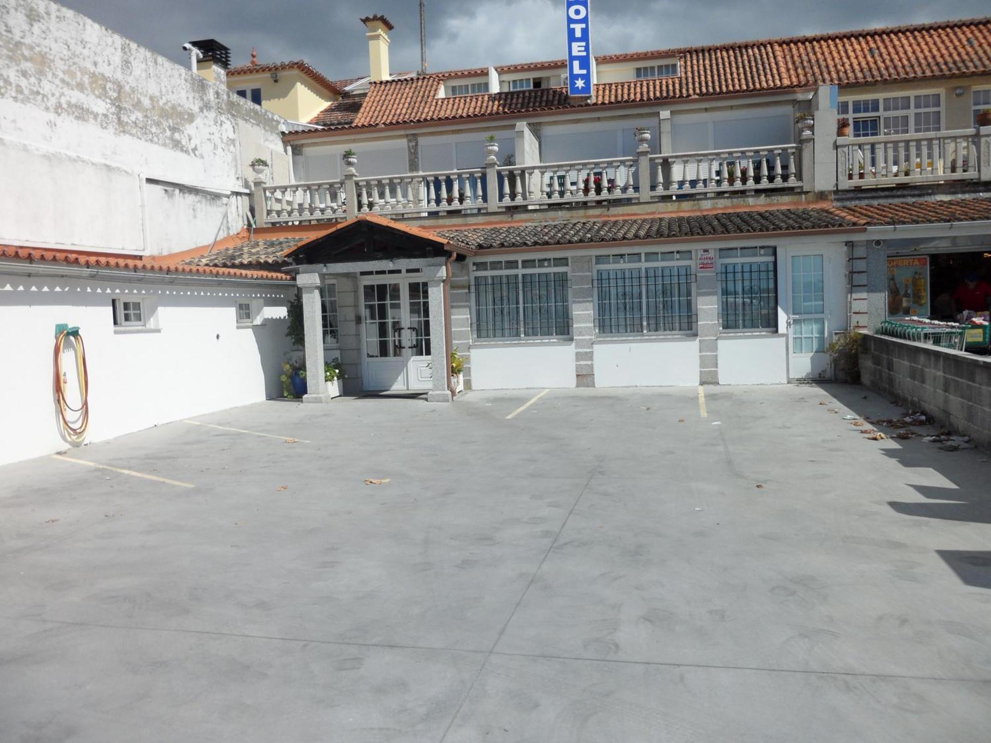 Hotel Avenida Baiona Sabaris Eksteriør billede