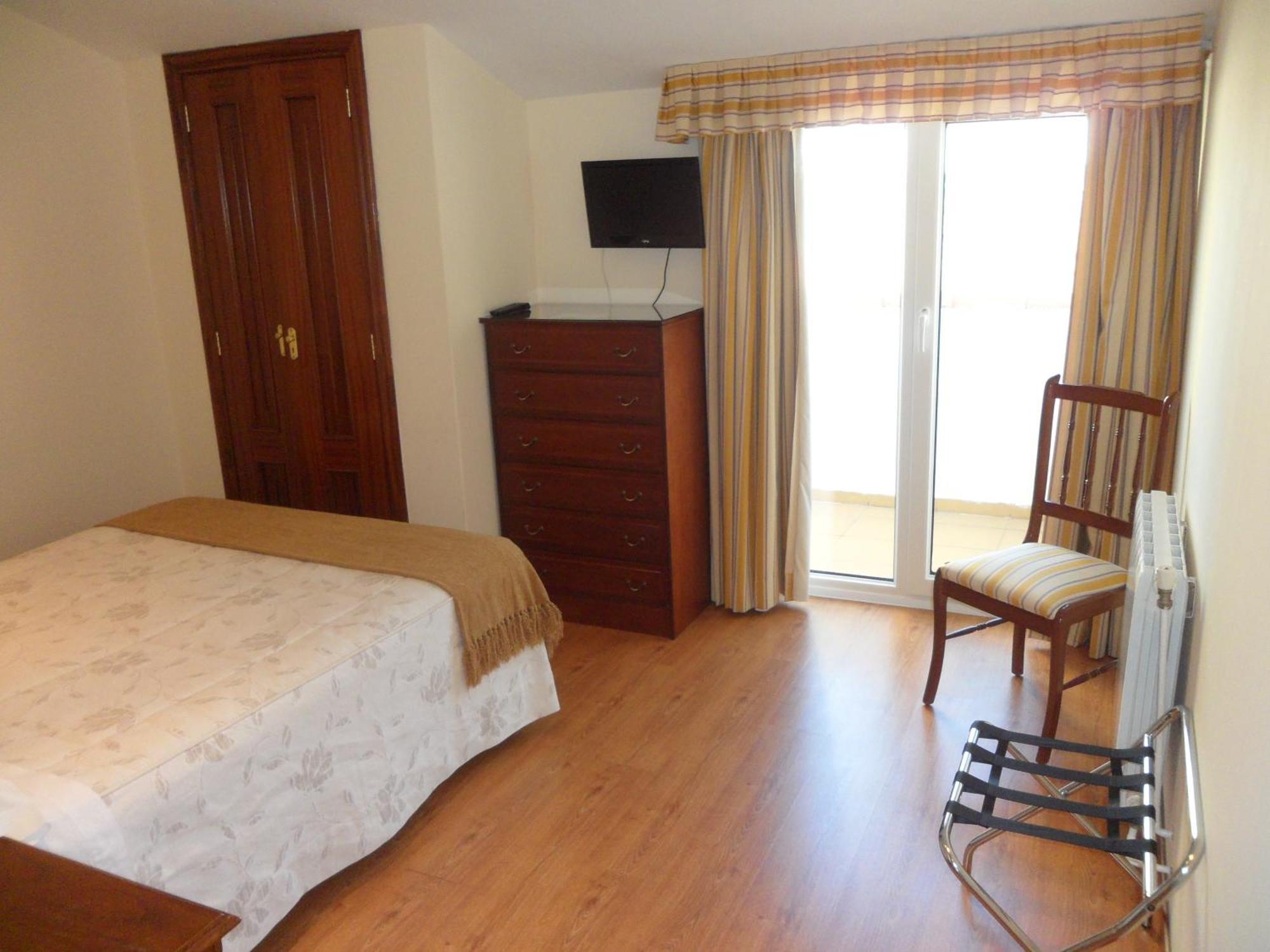 Hotel Avenida Baiona Sabaris Eksteriør billede