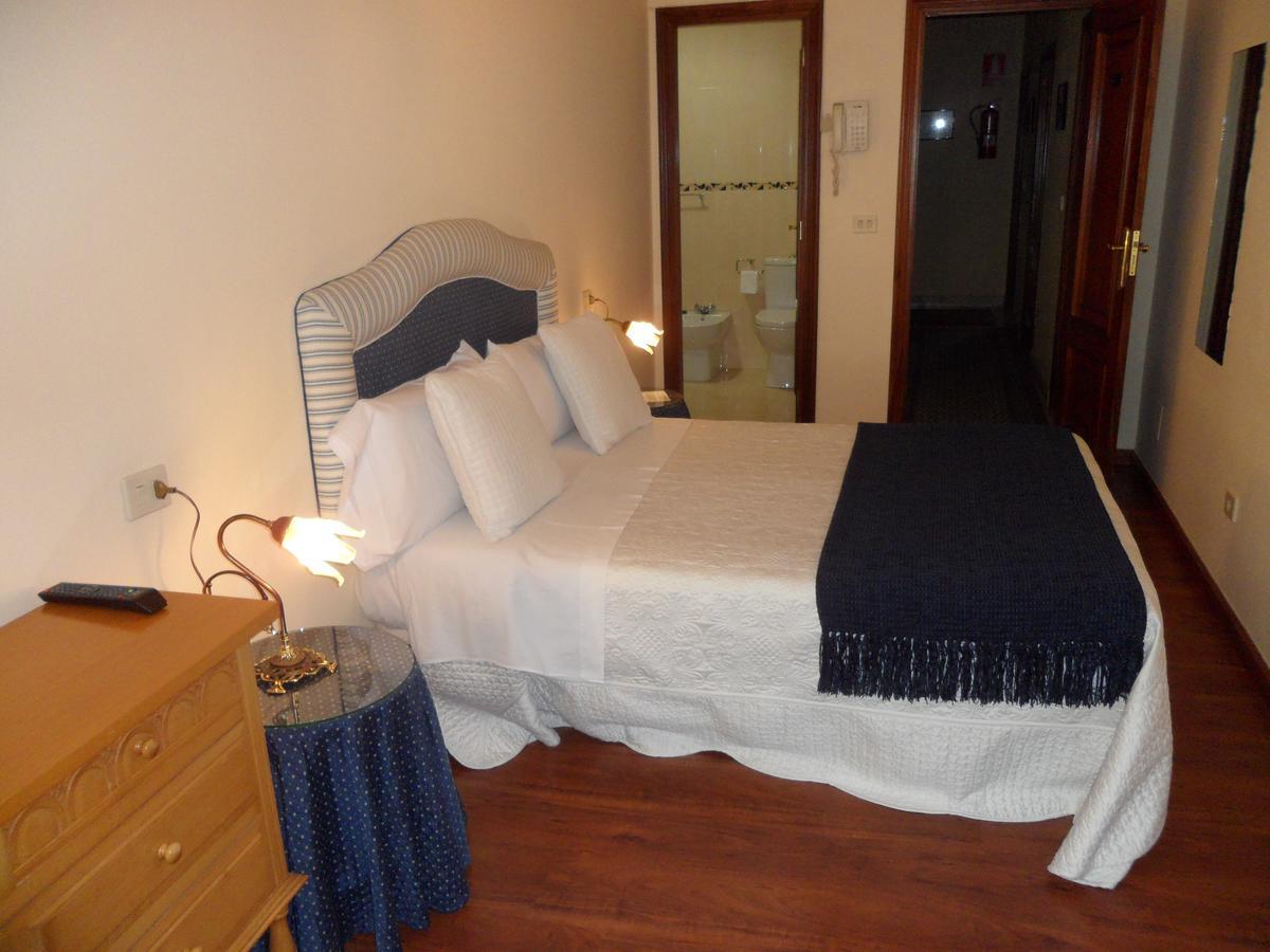 Hotel Avenida Baiona Sabaris Eksteriør billede
