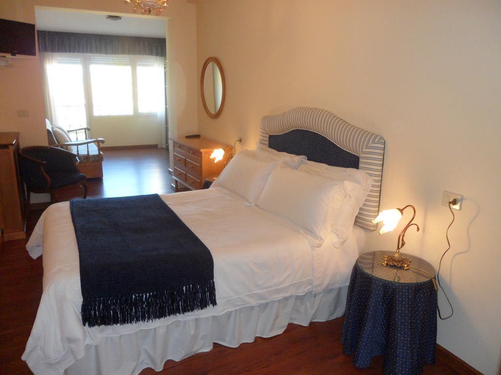 Hotel Avenida Baiona Sabaris Eksteriør billede